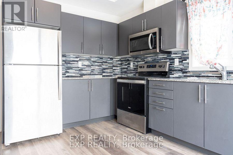 40 - 205 West Oak Trail, Kitchener, Ontario  N2R 1R4 - Photo 6 - X12156032