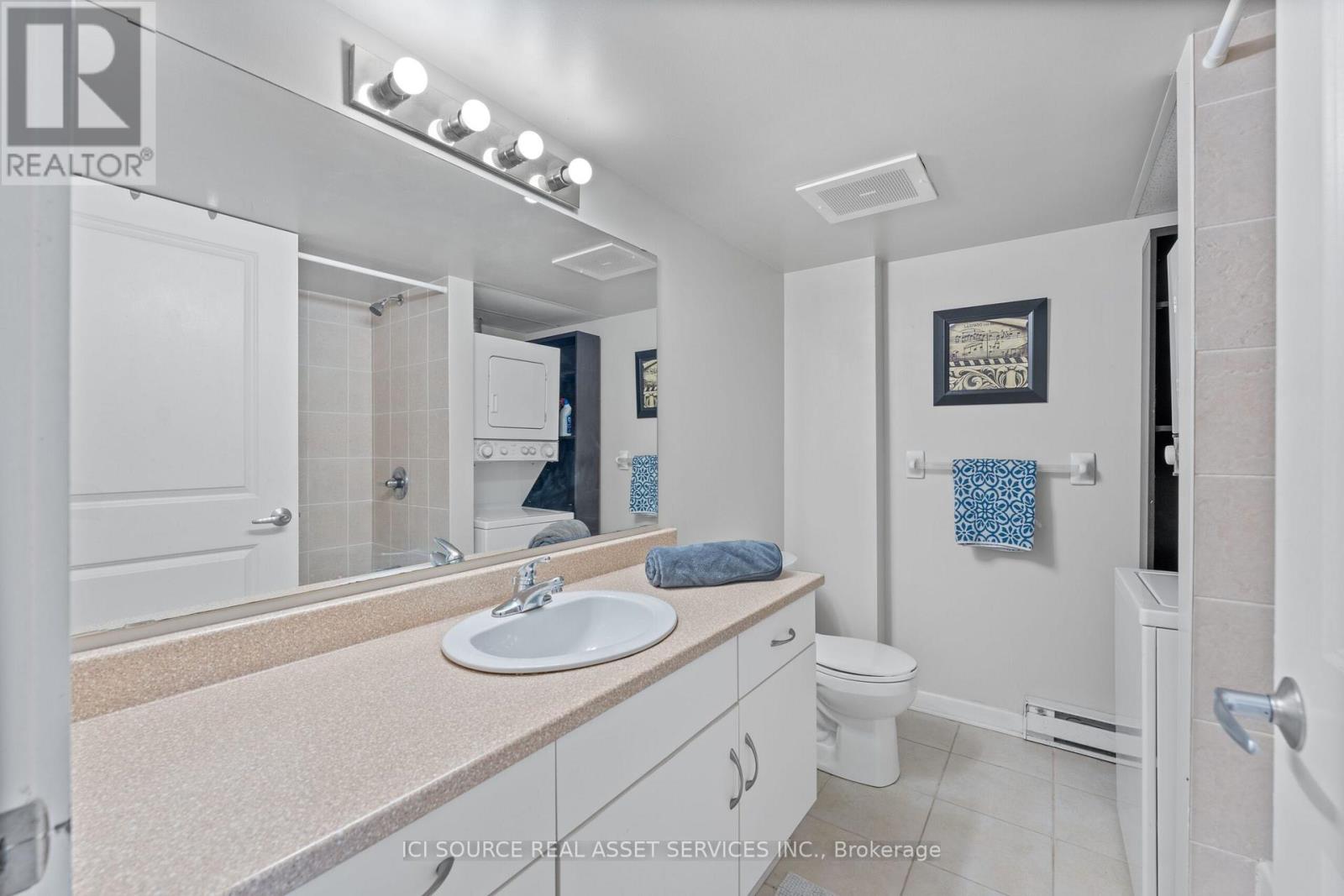 812 - 138 Somerset Street W, Ottawa, Ontario  K2P 0A3 - Photo 11 - X12156043