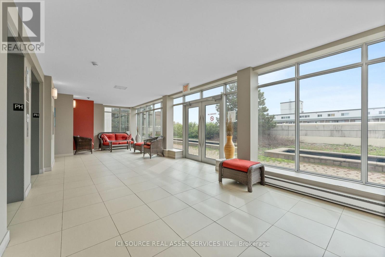 812 - 138 Somerset Street W, Ottawa, Ontario  K2P 0A3 - Photo 15 - X12156043