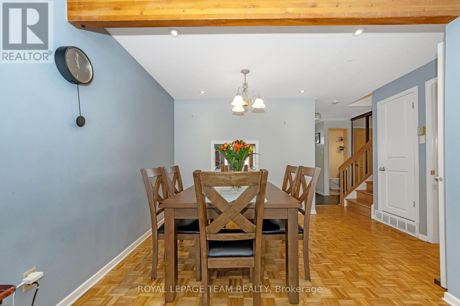 B - 909 Elmsmere Road, Ottawa, Ontario  K1J 8G4 - Photo 9 - X12120631