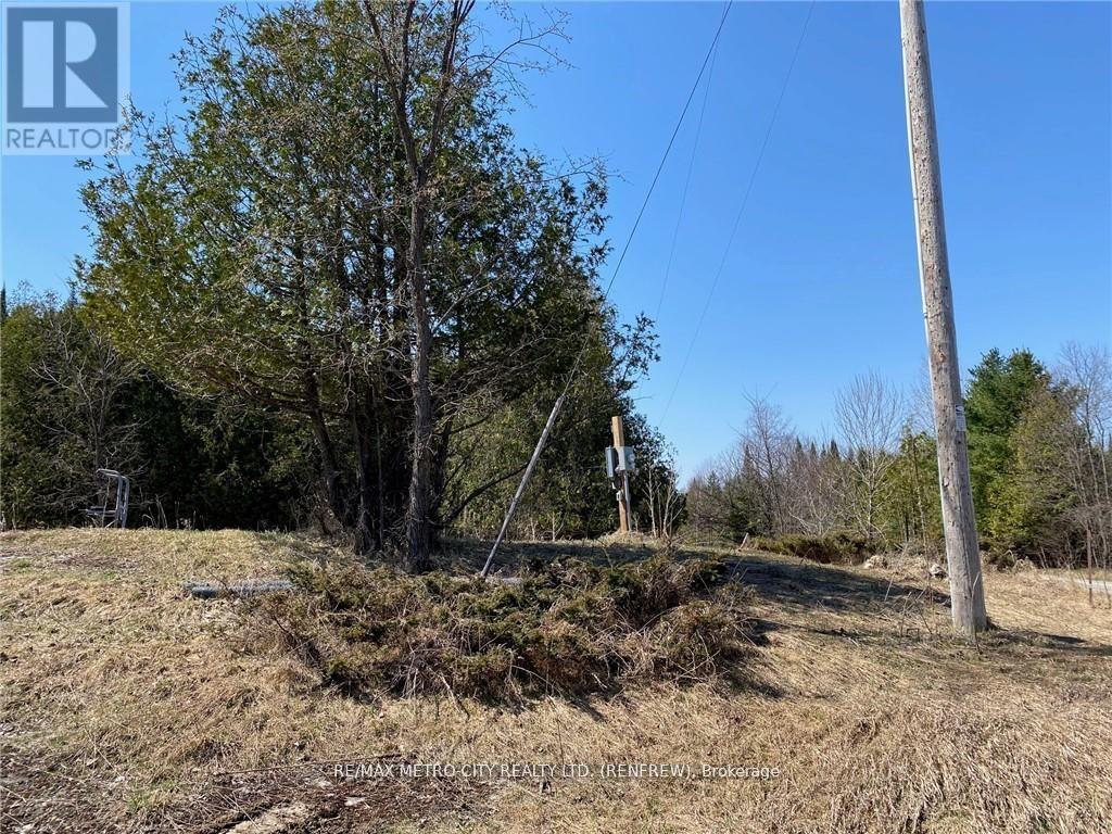 3465 Pucker Street, Greater Madawaska, Ontario  K0J 1H0 - Photo 5 - X12156066