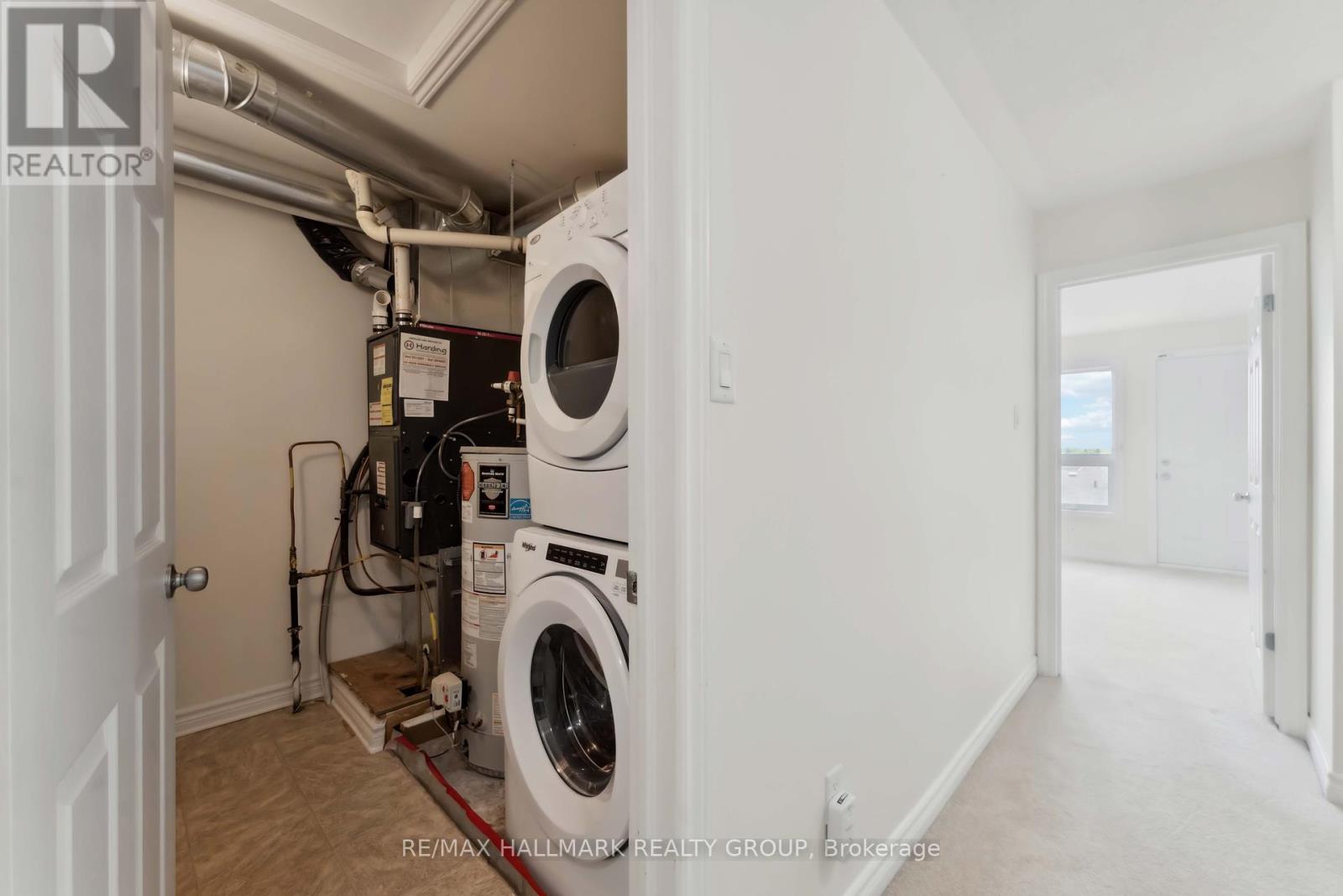 B - 634 Chapman Mills Drive, Ottawa, Ontario  K2J 0V4 - Photo 17 - X12098053