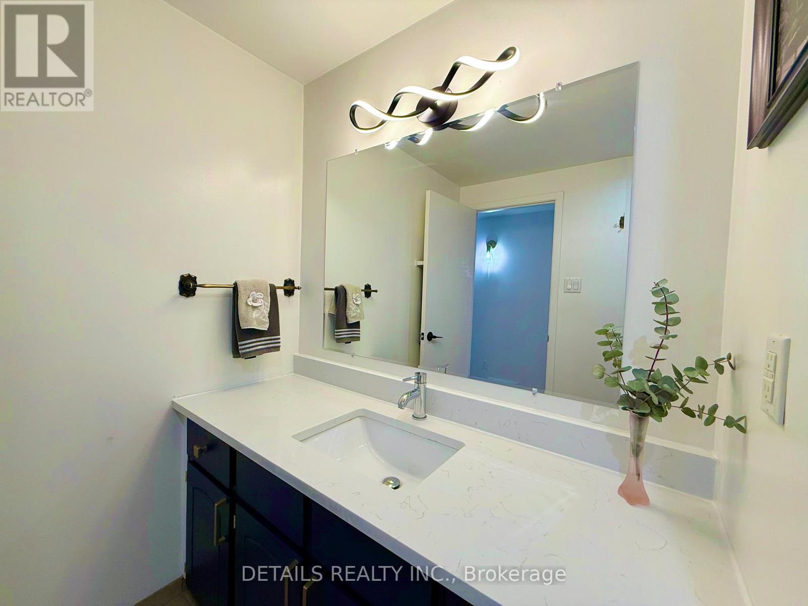 10 - 2 Bertona Street, Ottawa, Ontario  K2G 0W2 - Photo 26 - X12153456