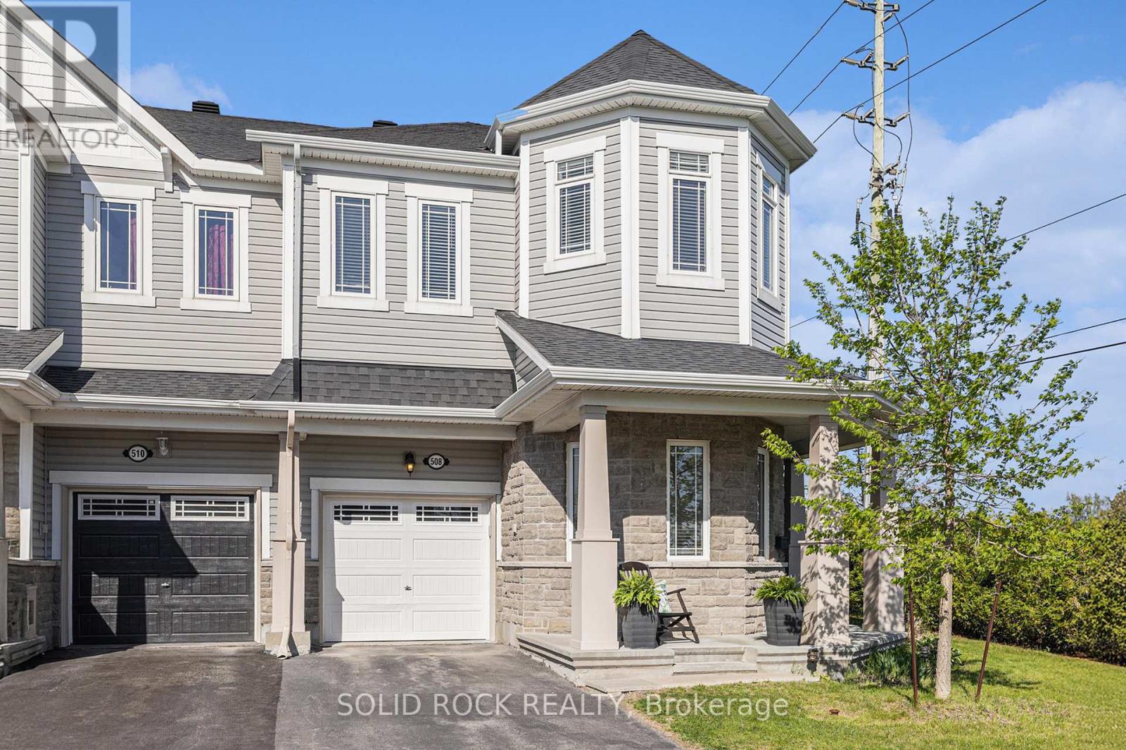 508 Acceptance Place, Ottawa, Ontario  K2M 2T6 - Photo 3 - X12156054