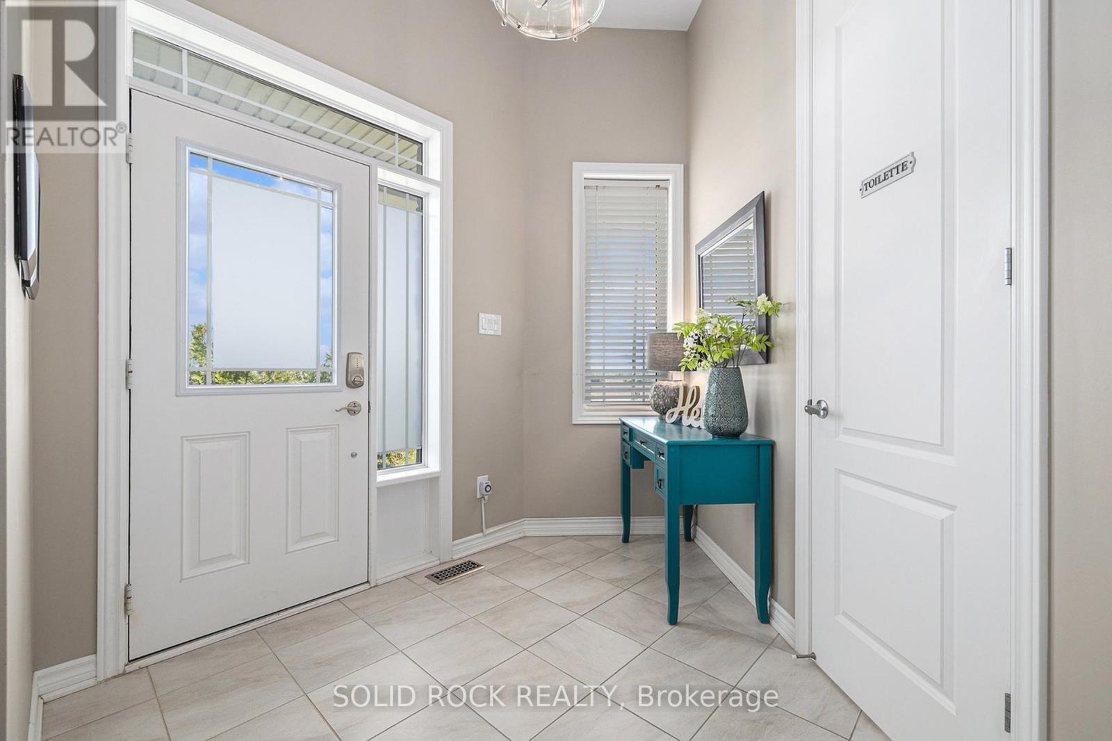 508 Acceptance Place, Ottawa, Ontario  K2M 2T6 - Photo 5 - X12156054