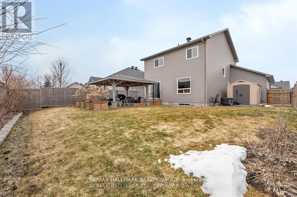 611 Laroque Street, Mississippi Mills, Ontario  K0A 1A0 - Photo 39 - X12156063