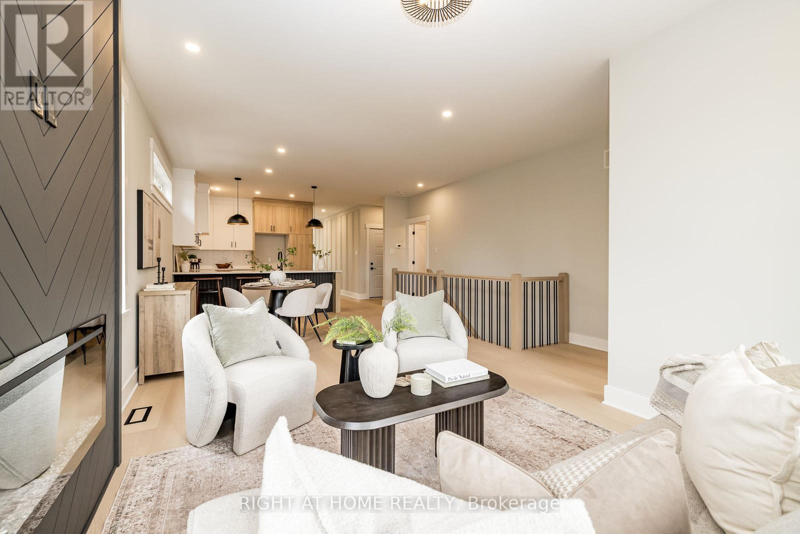 B - 8 Gardner Street, Arnprior, Ontario  K7S 3S1 - Photo 6 - X12156067