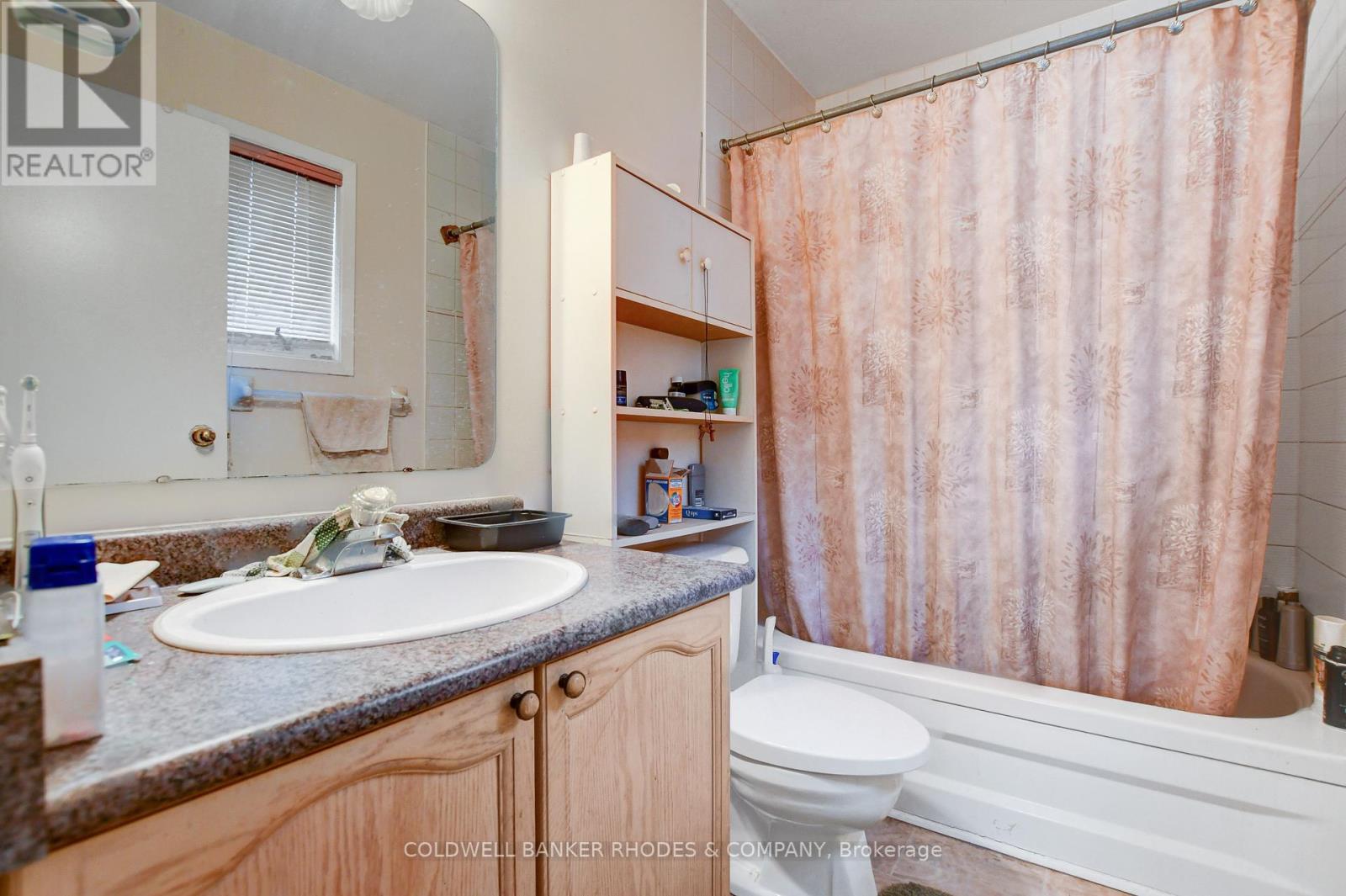 1347 Paardeburgh Avenue, Ottawa, Ontario  K1V 6V6 - Photo 10 - X12070743