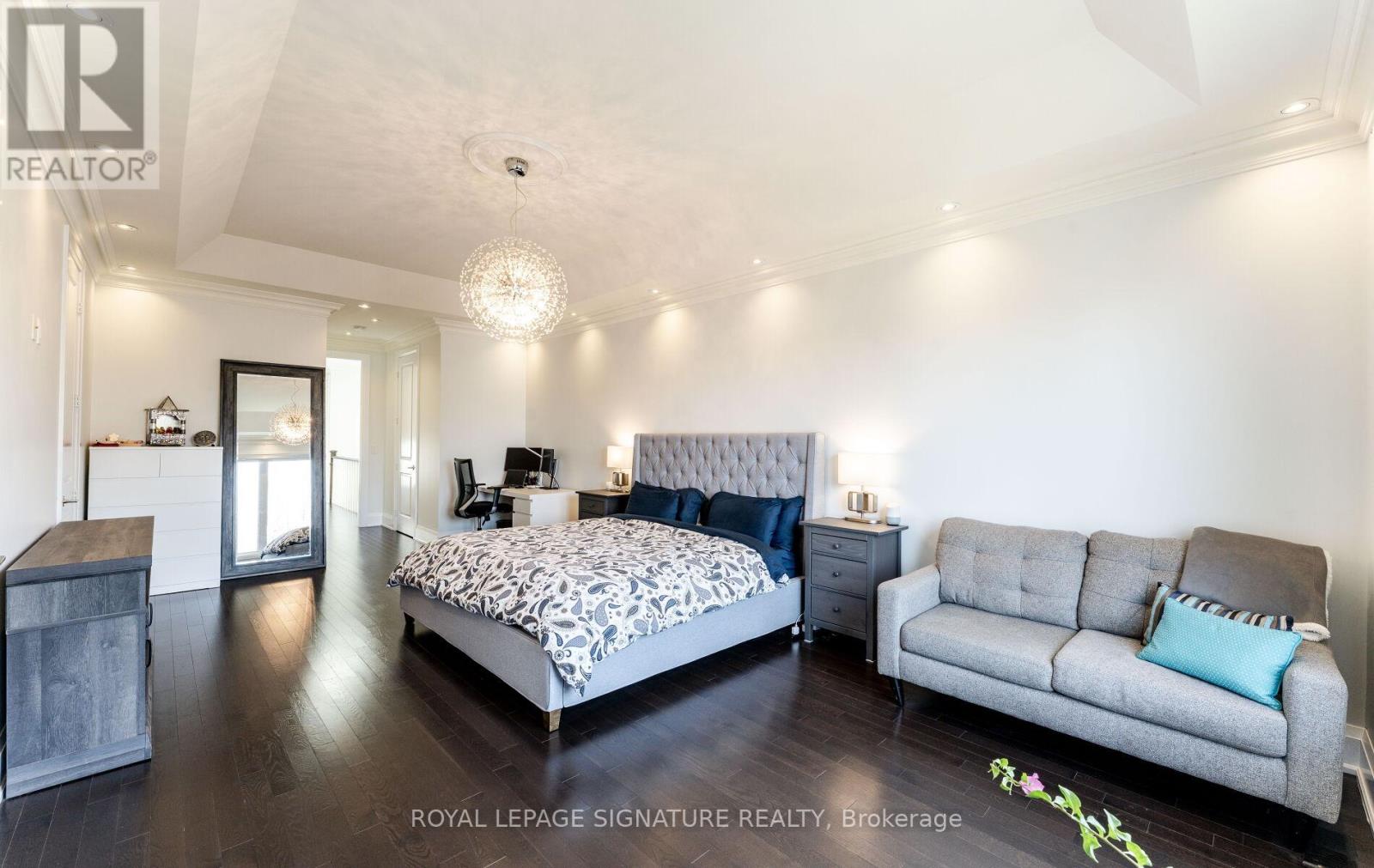 56 Twenty Sixth Street E, Toronto (Long Branch), Ontario  M8V 3R8 - Photo 24 - W12155313