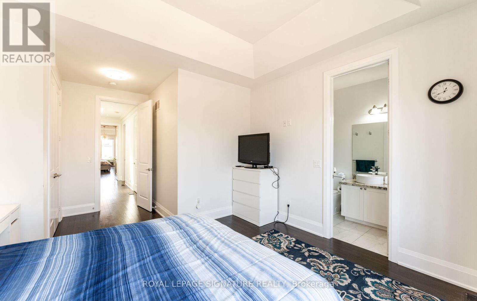 56 Twenty Sixth Street E, Toronto (Long Branch), Ontario  M8V 3R8 - Photo 34 - W12155313