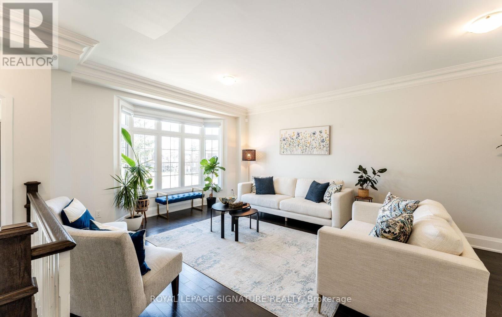 56 Twenty Sixth Street E, Toronto (Long Branch), Ontario  M8V 3R8 - Photo 8 - W12155313