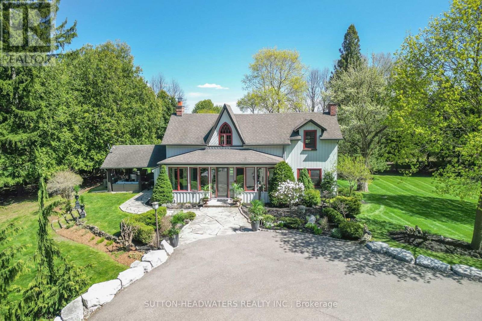 4075 The Grange Side Road E, Caledon, Ontario  L7C 0G2 - Photo 1 - W12156058