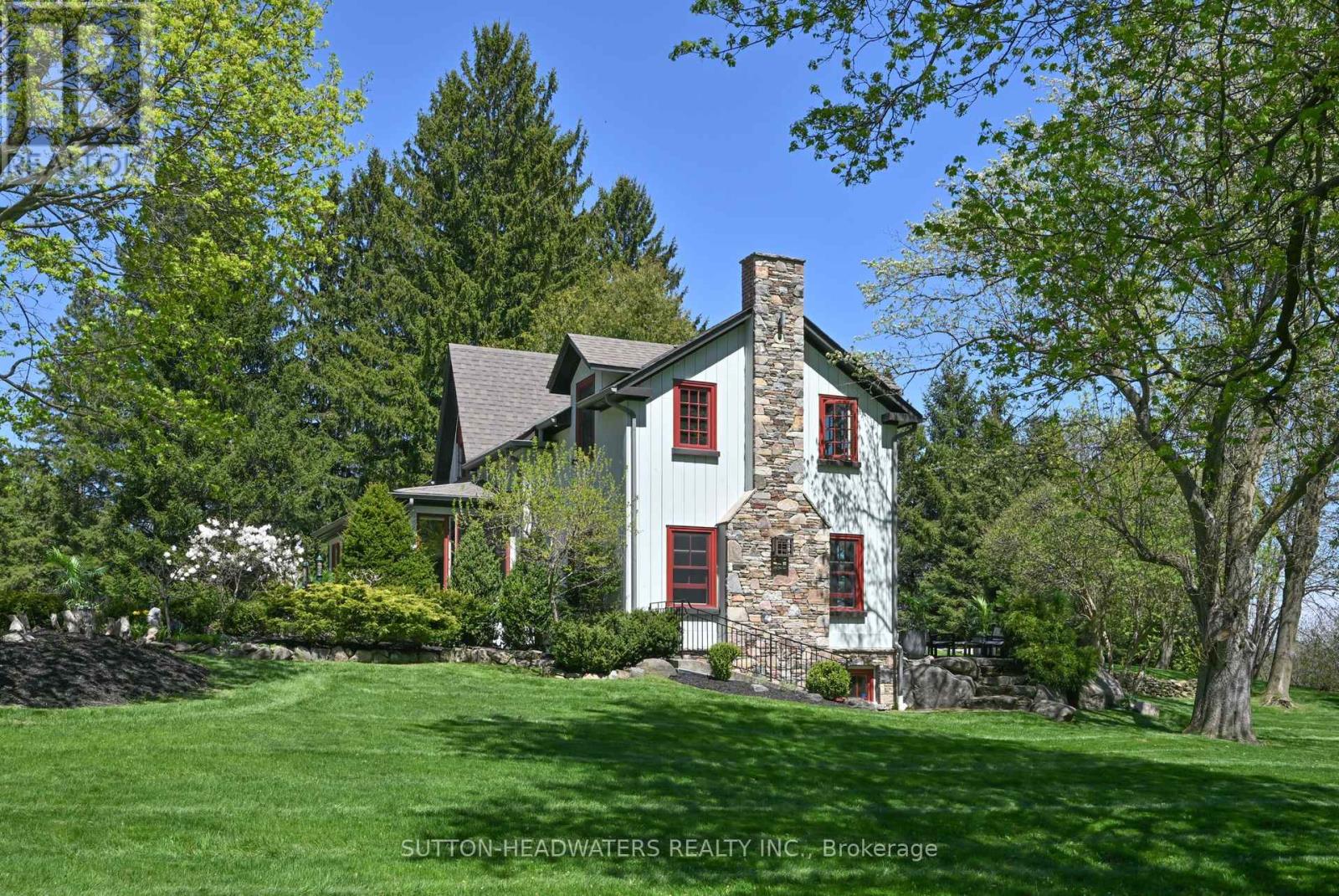 4075 The Grange Side Road E, Caledon, Ontario  L7C 0G2 - Photo 3 - W12156058