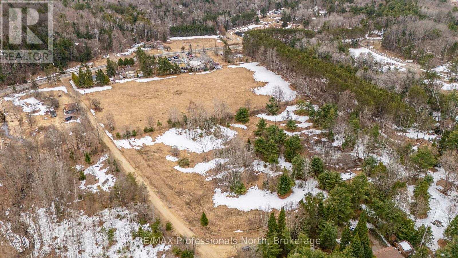 1010 Sturgeon Drive, Minden Hills, Ontario  K0M 2K0 - Photo 40 - X12087159