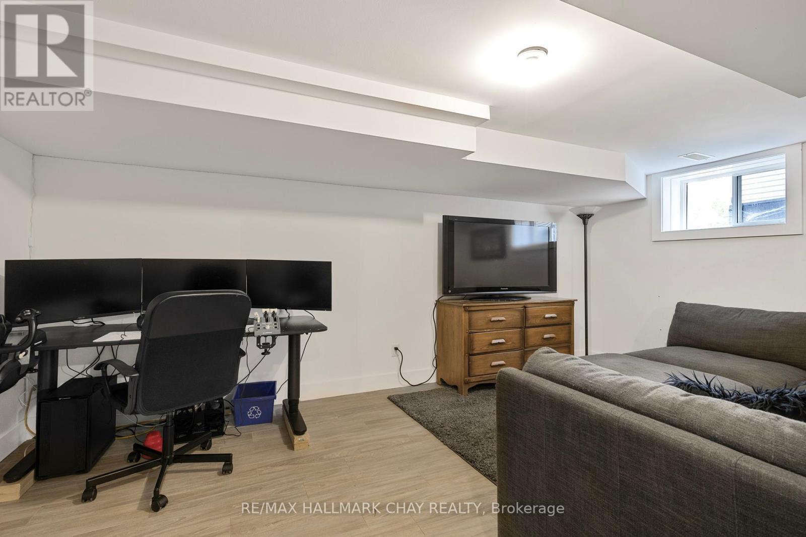 54 Highland Avenue, Barrie, Ontario  L4M 1N3 - Photo 41 - S12153362