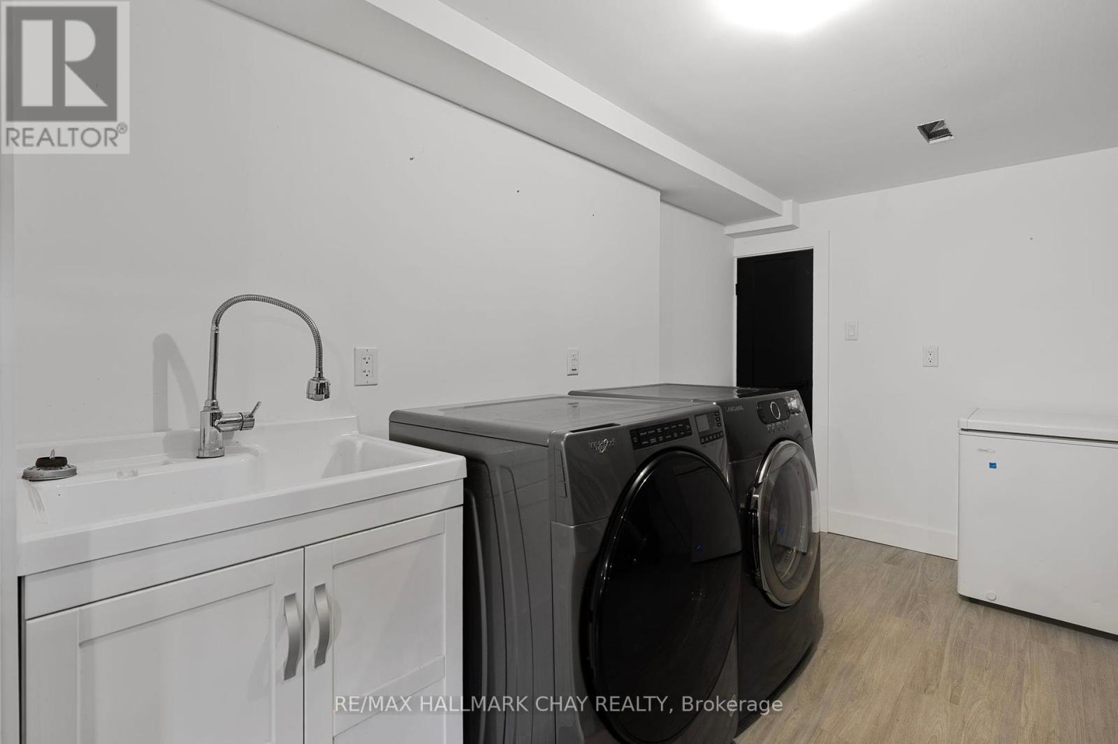 54 Highland Avenue, Barrie, Ontario  L4M 1N3 - Photo 43 - S12153362