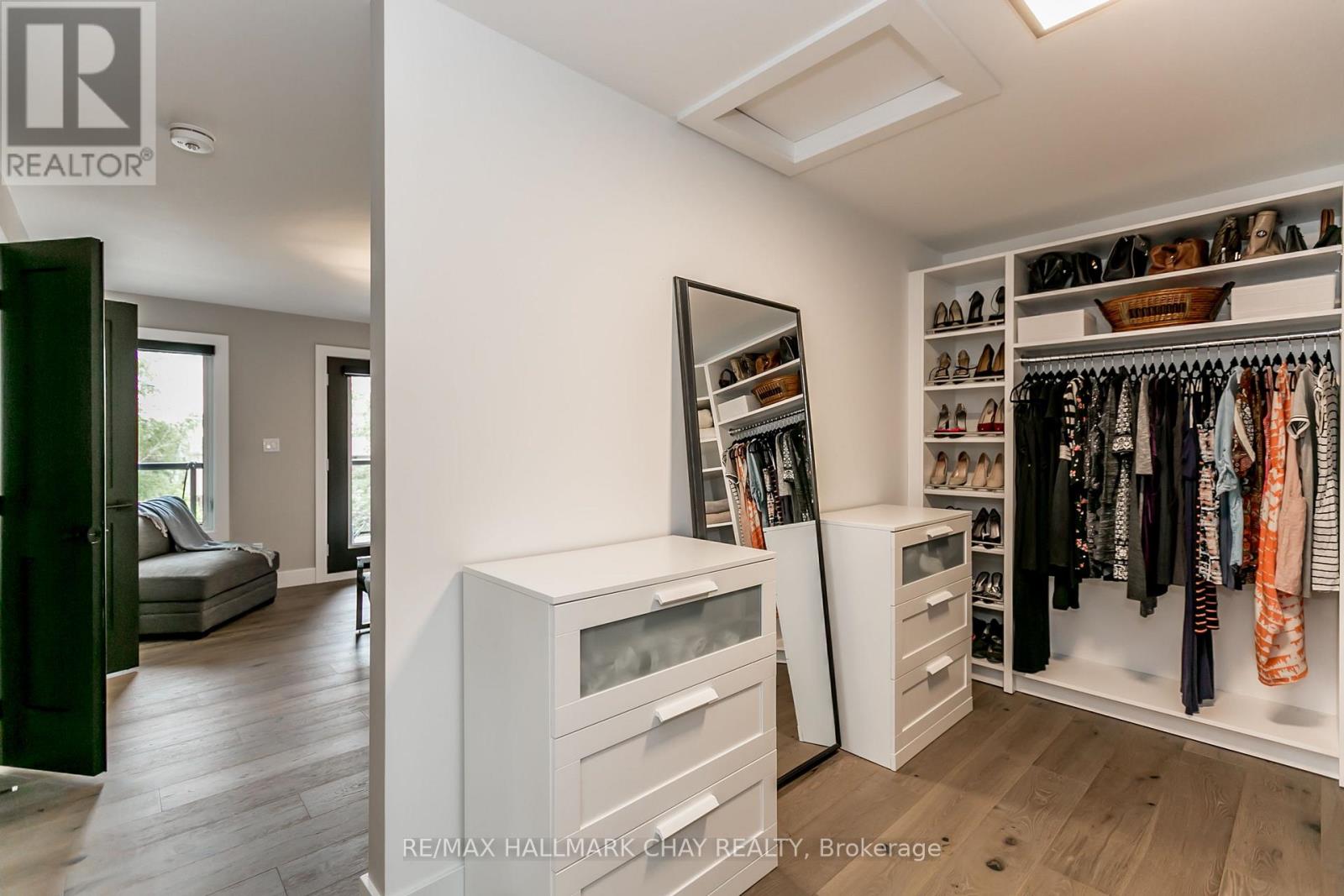54 Highland Avenue, Barrie, Ontario  L4M 1N3 - Photo 30 - S12153362