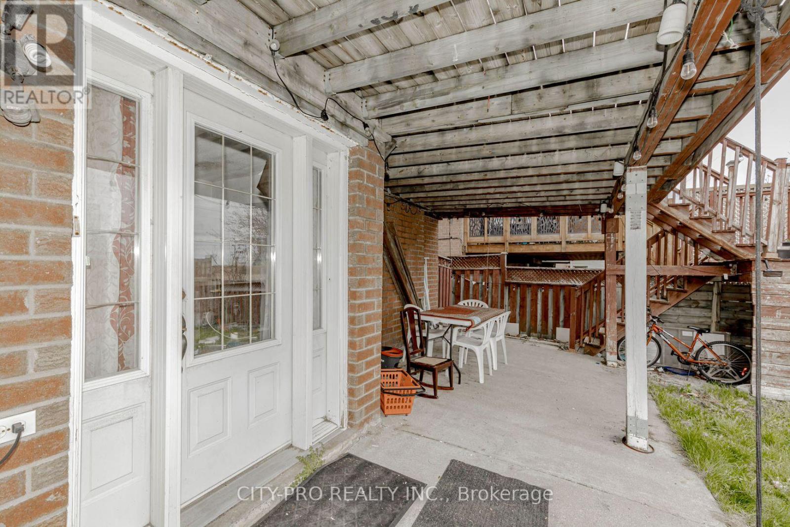 382 Harrowsmith Drive, Mississauga, Ontario  L5R 3V1 - Photo 42 - W12106581