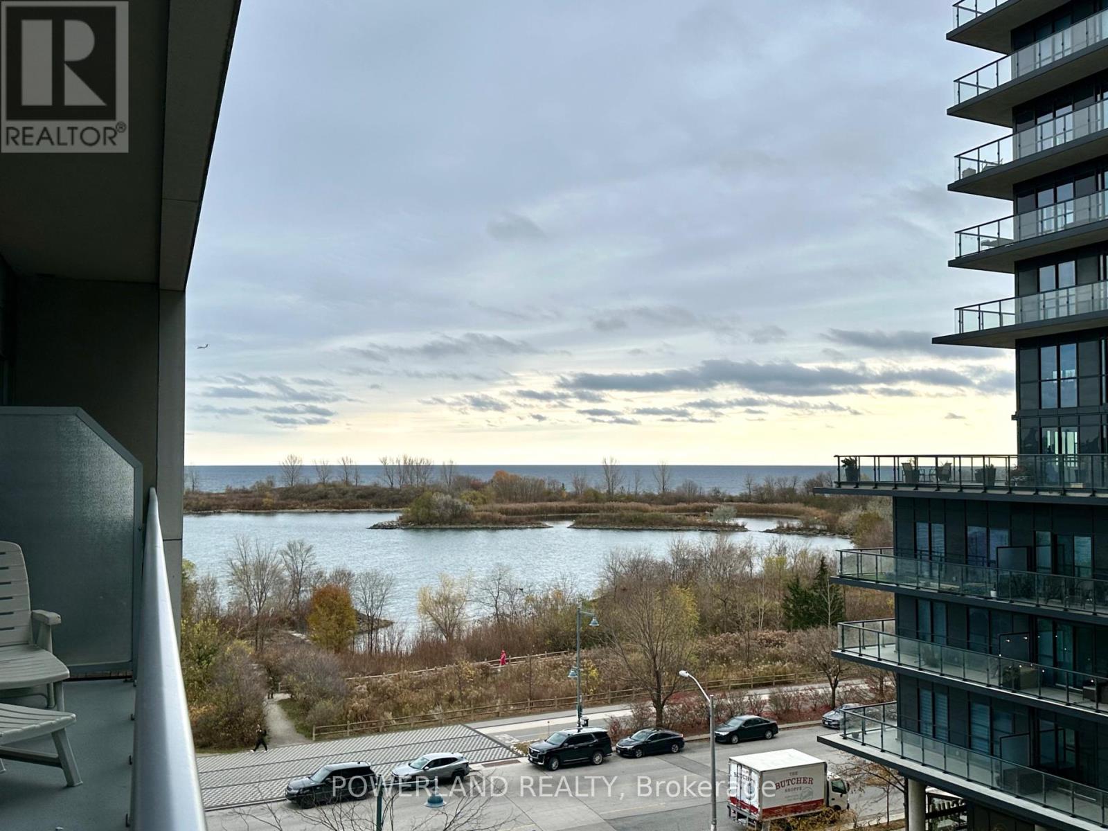 425 - 80 Marine Parade Drive, Toronto (Mimico), Ontario  M8V 0A3 - Photo 1 - W12092511