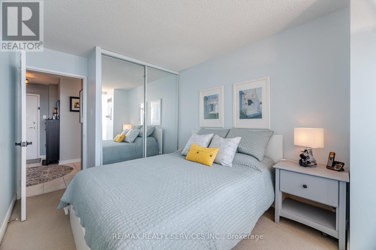 1213 - 12 Laurelcrest Street, Brampton, Ontario  L6S 5Y4 - Photo 31 - W12154570