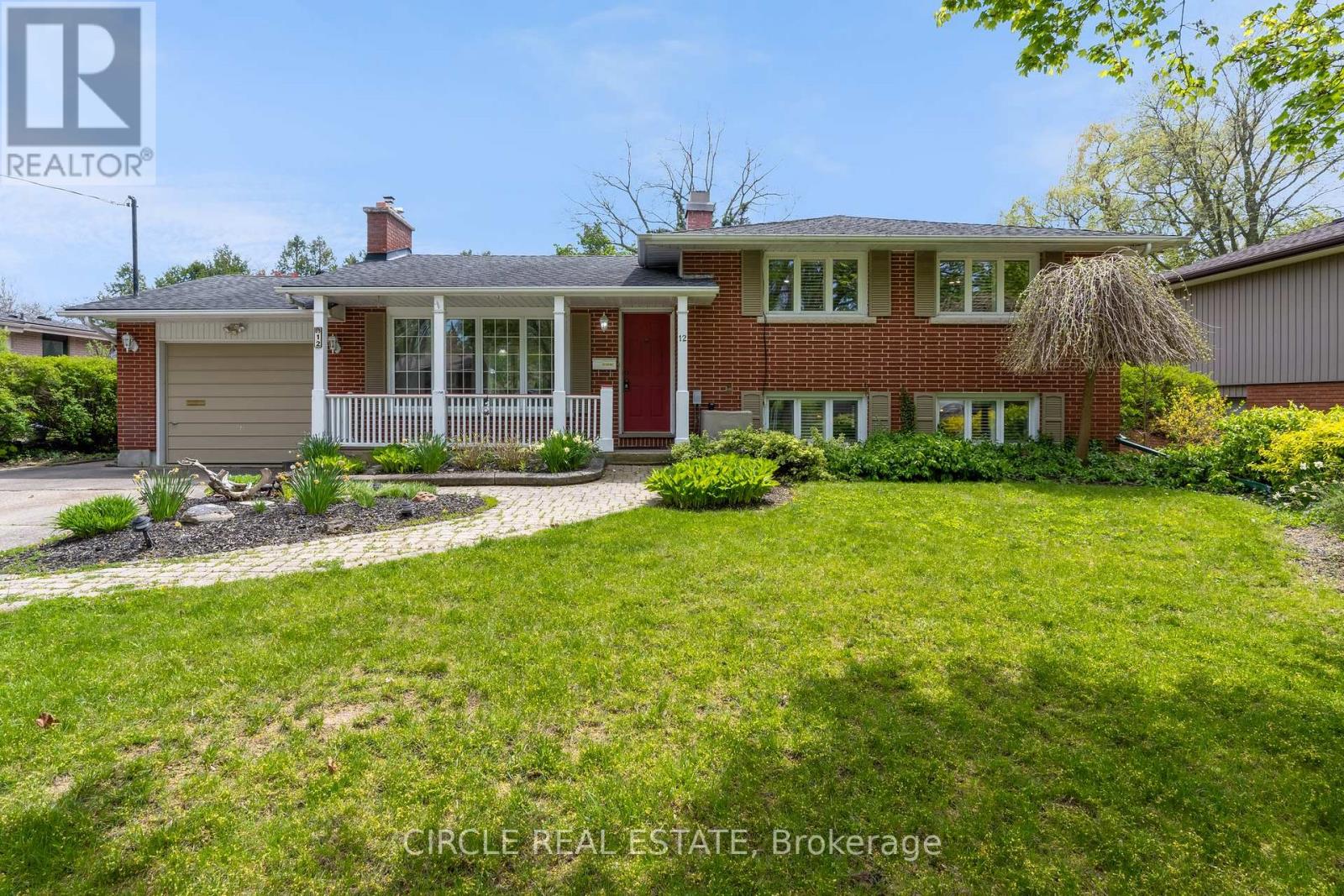 12 Old Coach Road, St. Catharines (Lakeshore), Ontario  L2N 2P3 - Photo 1 - X12155852