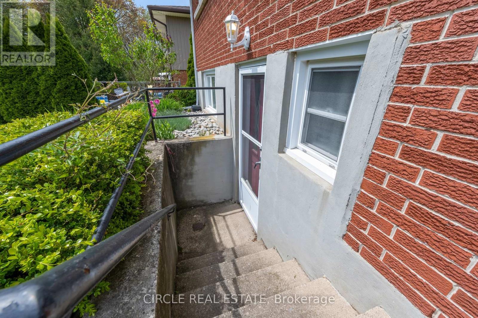 12 Old Coach Road, St. Catharines, Ontario  L2N 2P3 - Photo 25 - X12155852