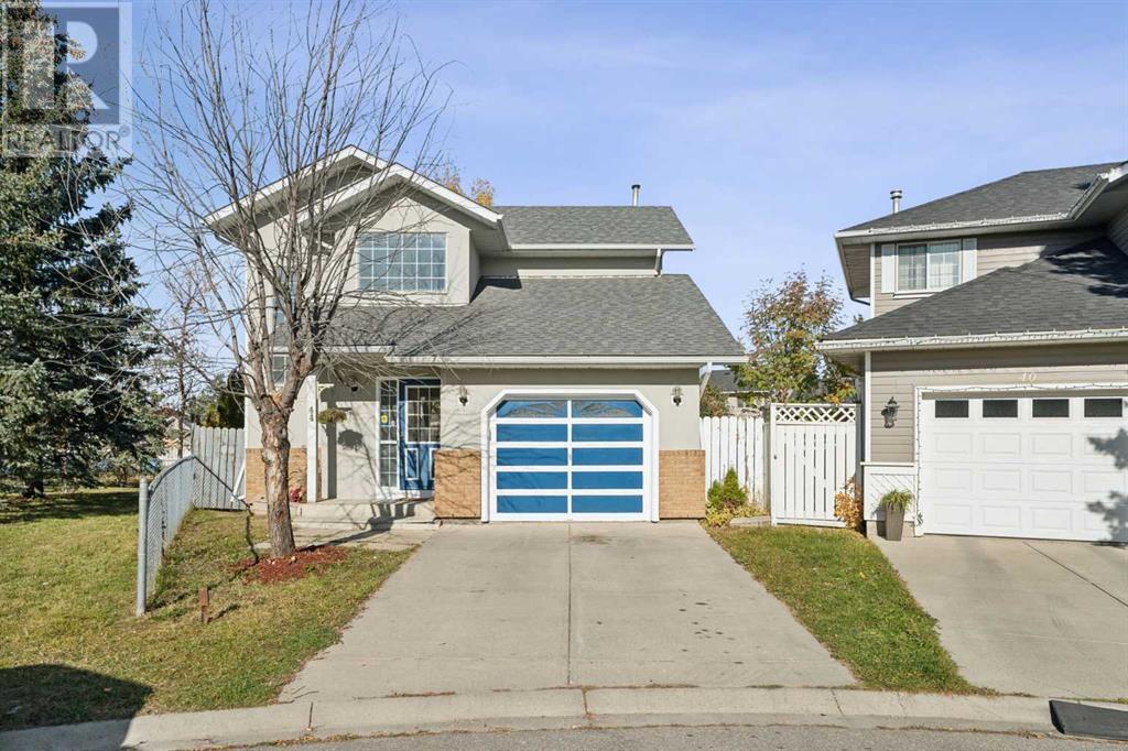 44 Martinwood Mews Ne, Calgary, Alberta  T3J 3G8 - Photo 2 - A2196121