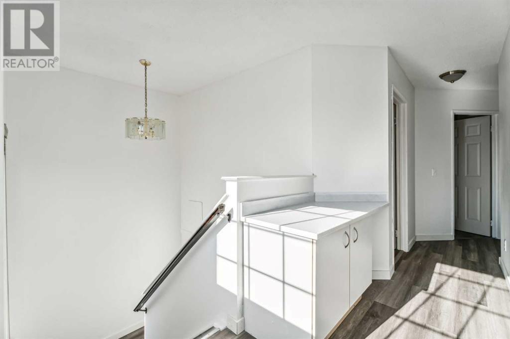 44 Martinwood Mews Ne, Calgary, Alberta  T3J 3G8 - Photo 12 - A2196121