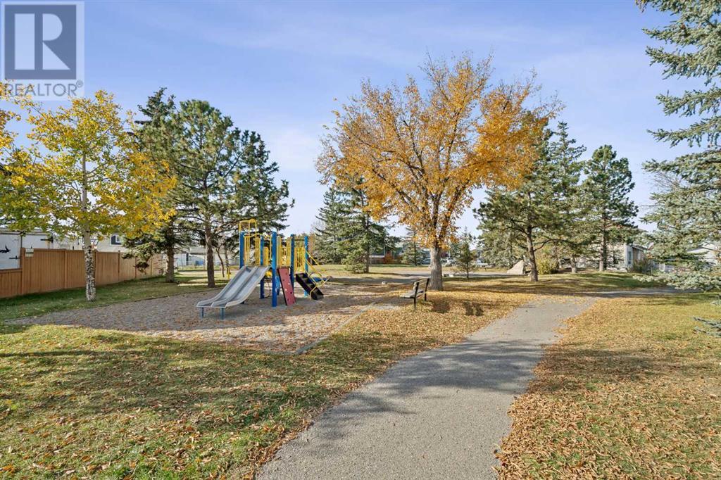 44 Martinwood Mews Ne, Calgary, Alberta  T3J 3G8 - Photo 26 - A2196121