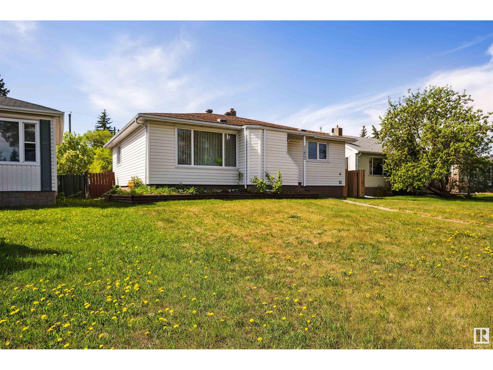 Property at 11423 111A AV NW image 2