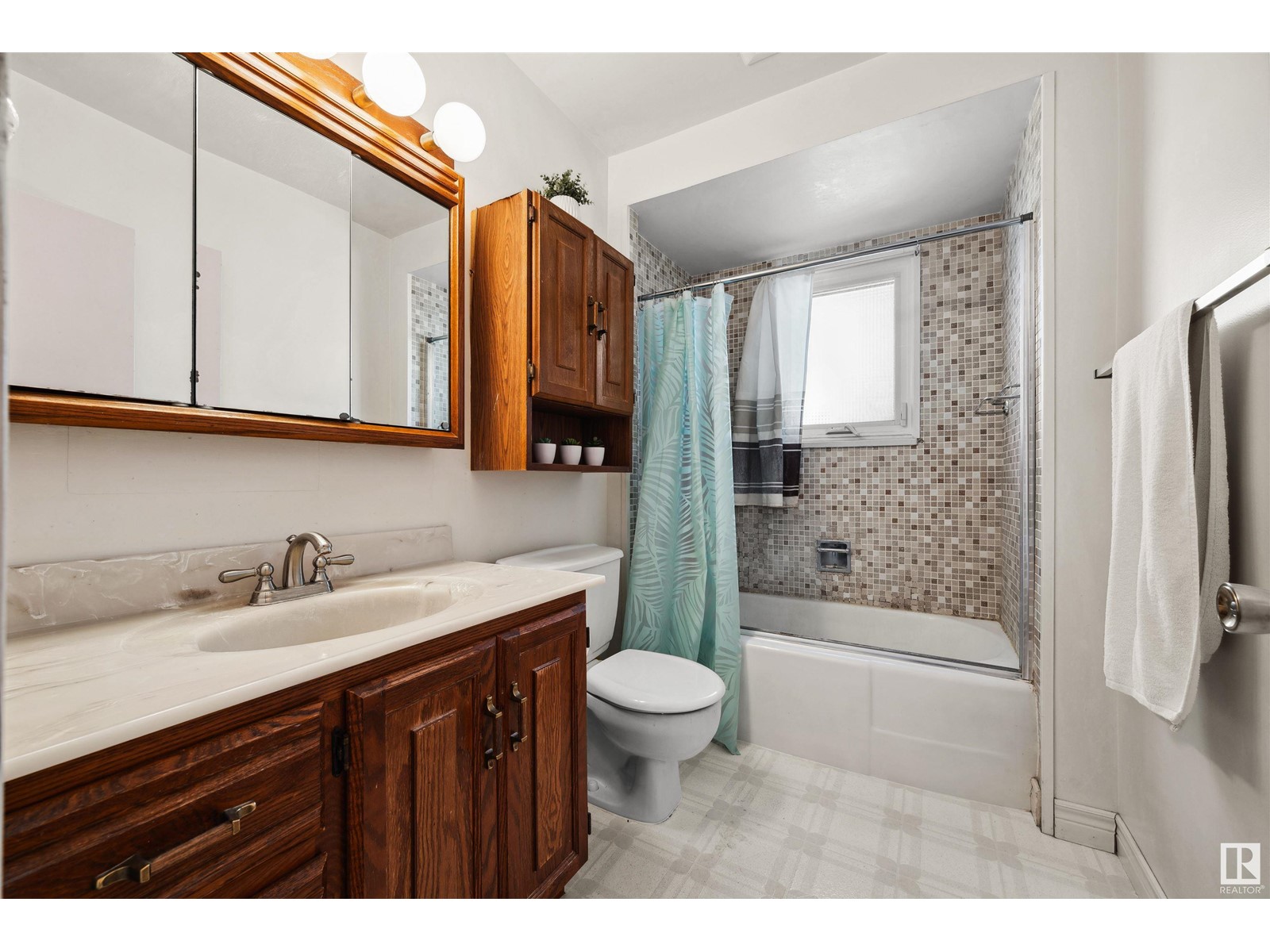 11423 111a Av Nw, Edmonton, Alberta  T5G 0E9 - Photo 22 - E4437124