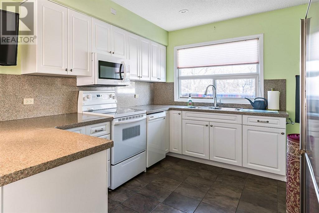 2313 Richmond Road Sw, Calgary, Alberta  T2T 5E3 - Photo 11 - A2204360