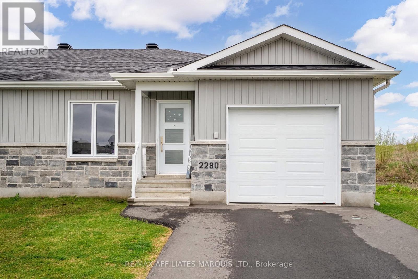 2280 Crewson Court, Cornwall, Ontario  K6H 0H9 - Photo 1 - X12156081