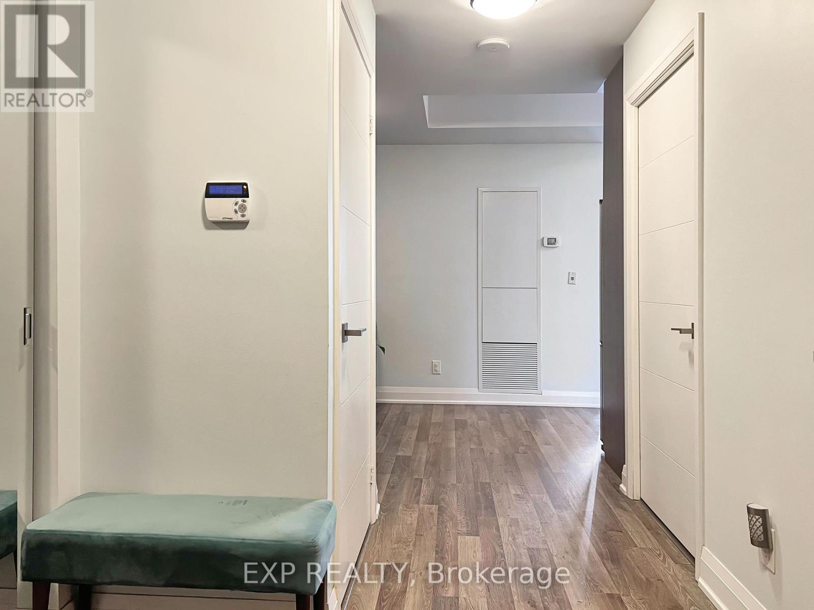 315 - 18 Uptown Drive, Markham, Ontario  L3R 9R1 - Photo 2 - N12156120