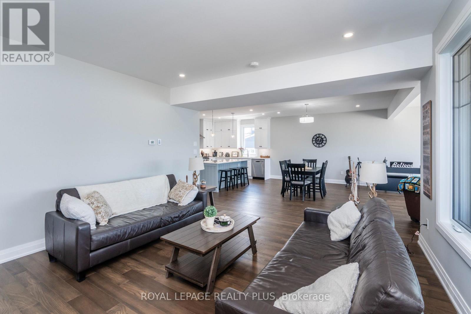 32 Navigator Road, Penetanguishene, Ontario  L9M 0W6 - Photo 17 - S12156073