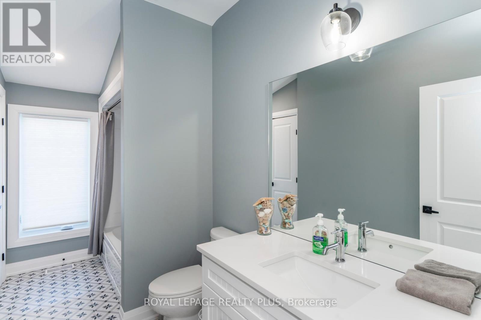 32 Navigator Road, Penetanguishene, Ontario  L9M 0W6 - Photo 27 - S12156073