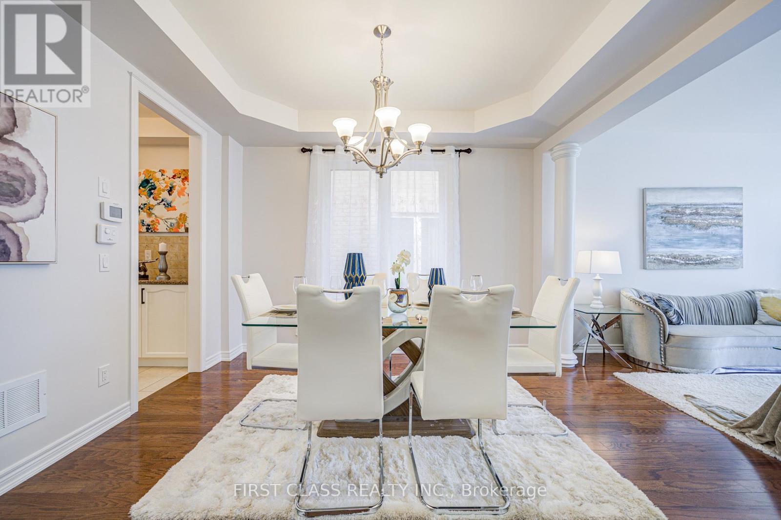 566 North Park Boulevard, Oakville, Ontario  L6M 0N7 - Photo 10 - W12156090