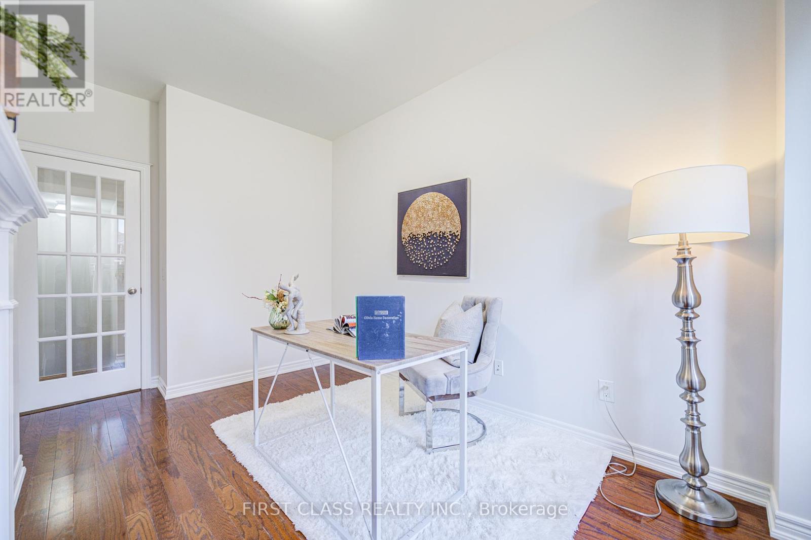 566 North Park Boulevard, Oakville, Ontario  L6M 0N7 - Photo 33 - W12156090