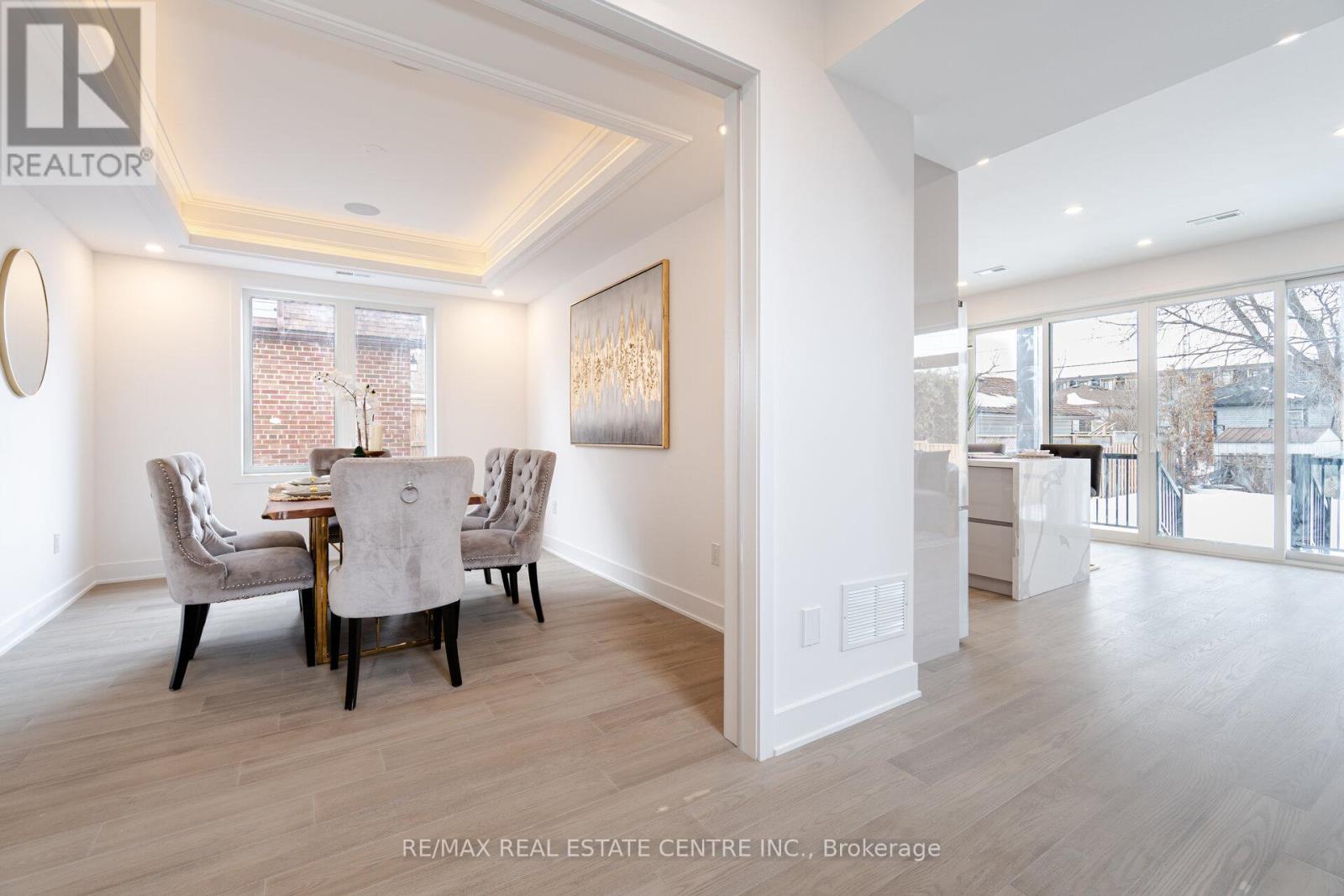 404 Melrose Street, Toronto, Ontario  M8Z 1H1 - Photo 16 - W12156114