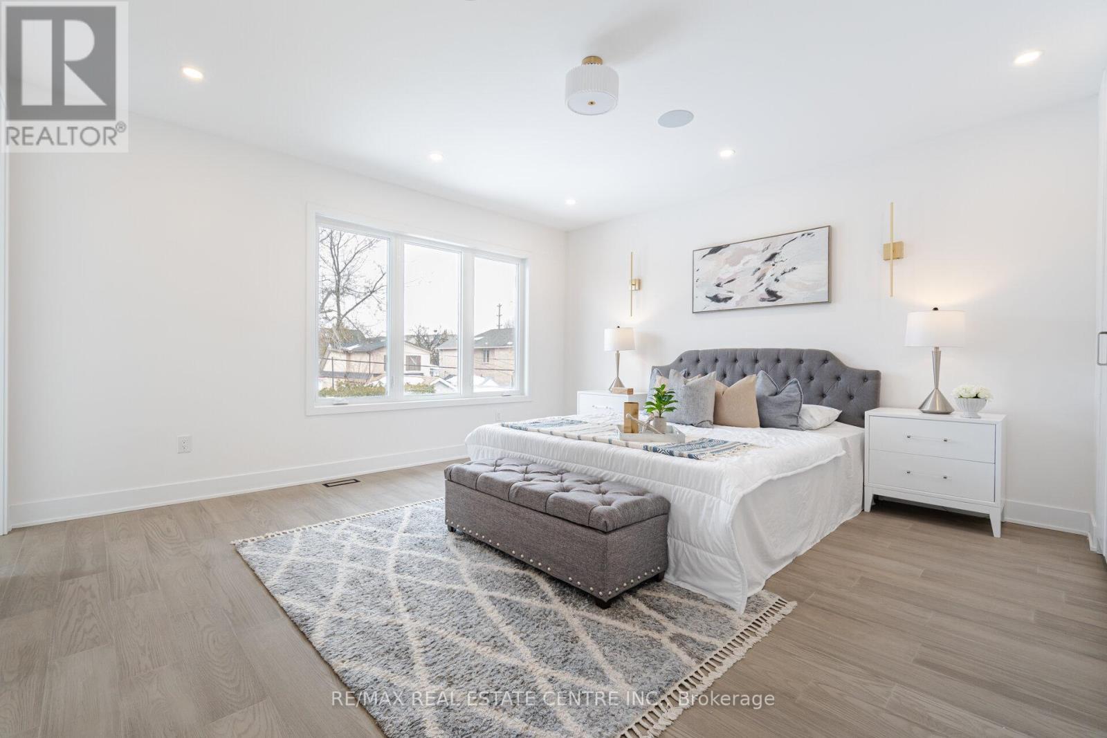 404 Melrose Street, Toronto, Ontario  M8Z 1H1 - Photo 26 - W12156114
