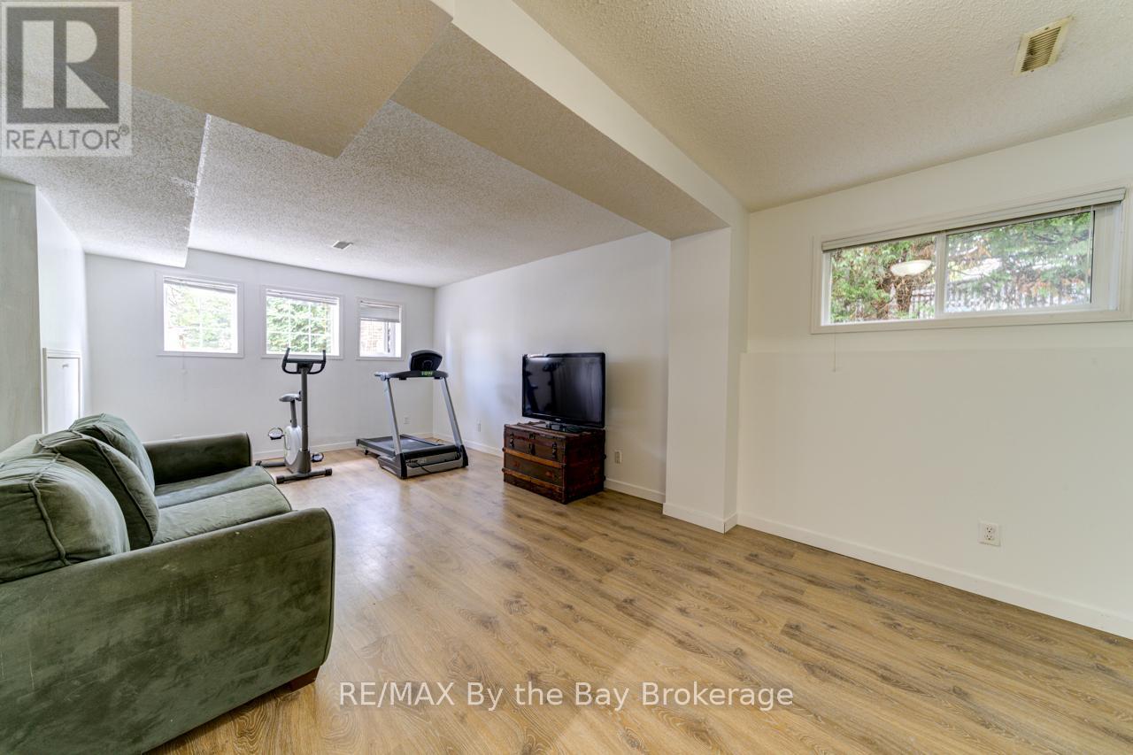 309 Balsam Street, Collingwood, Ontario  L9Y 5B9 - Photo 23 - S11903313