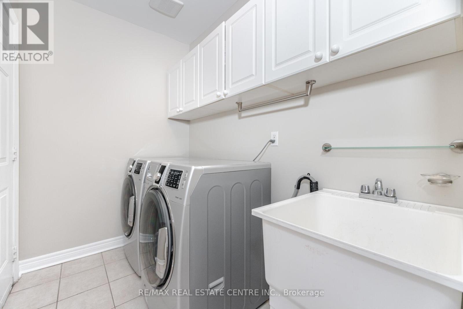 10 Bowsfield Drive, Brampton (Vales Of Castlemore), Ontario  L6P 1C8 - Photo 40 - W12102926