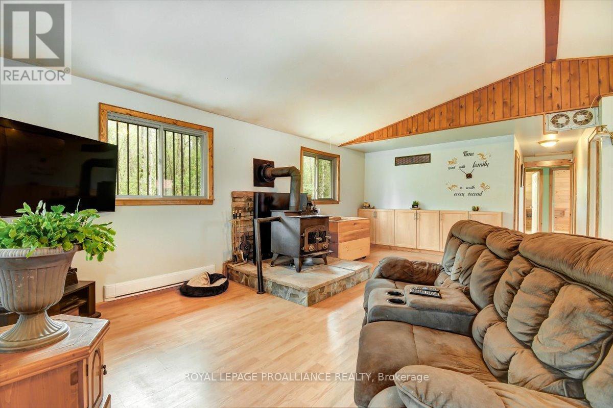 1612 Shanick Road, Marmora And Lake (Marmora Ward), Ontario  K0K 2M0 - Photo 12 - X12156143