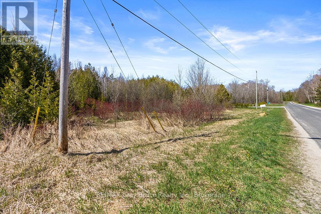 57 Maple Golf Crescent, Northern Bruce Peninsula, Ontario  N0H 2R0 - Photo 29 - X11956564