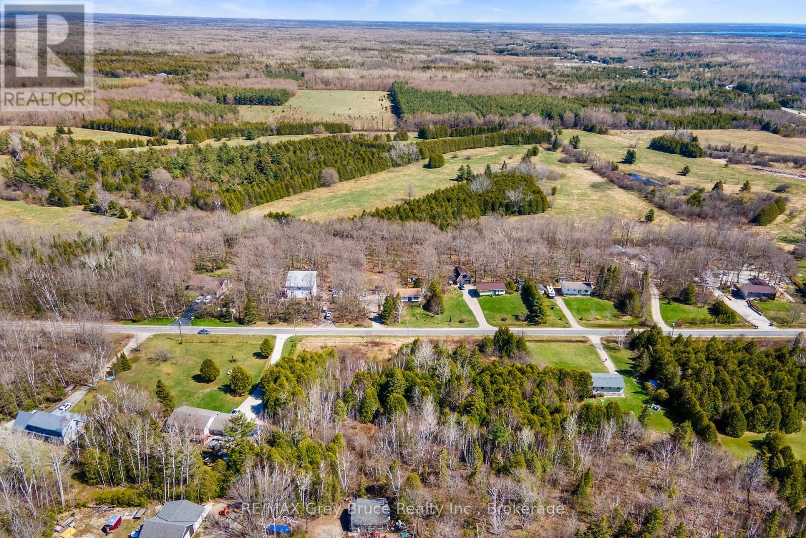 57 Maple Golf Crescent, Northern Bruce Peninsula, Ontario  N0H 2R0 - Photo 22 - X11956564
