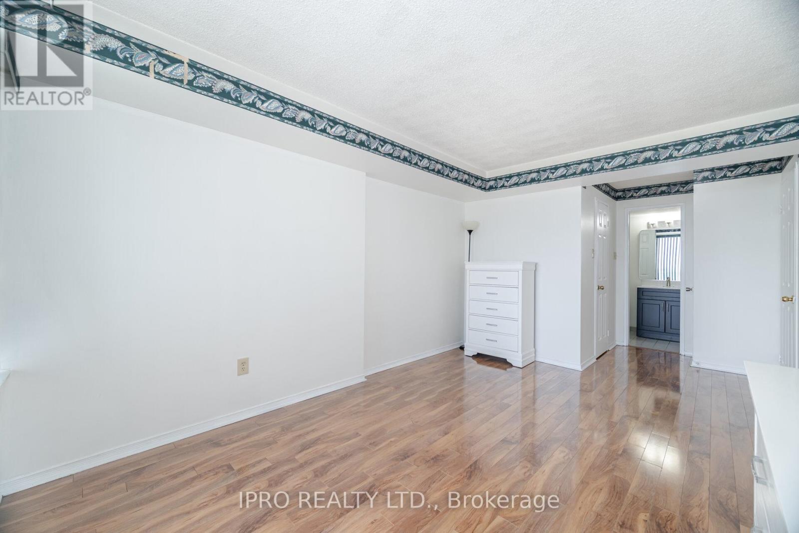 1904 - 350 Rathburn Road W, Mississauga, Ontario  L5B 3Y2 - Photo 29 - W12149316