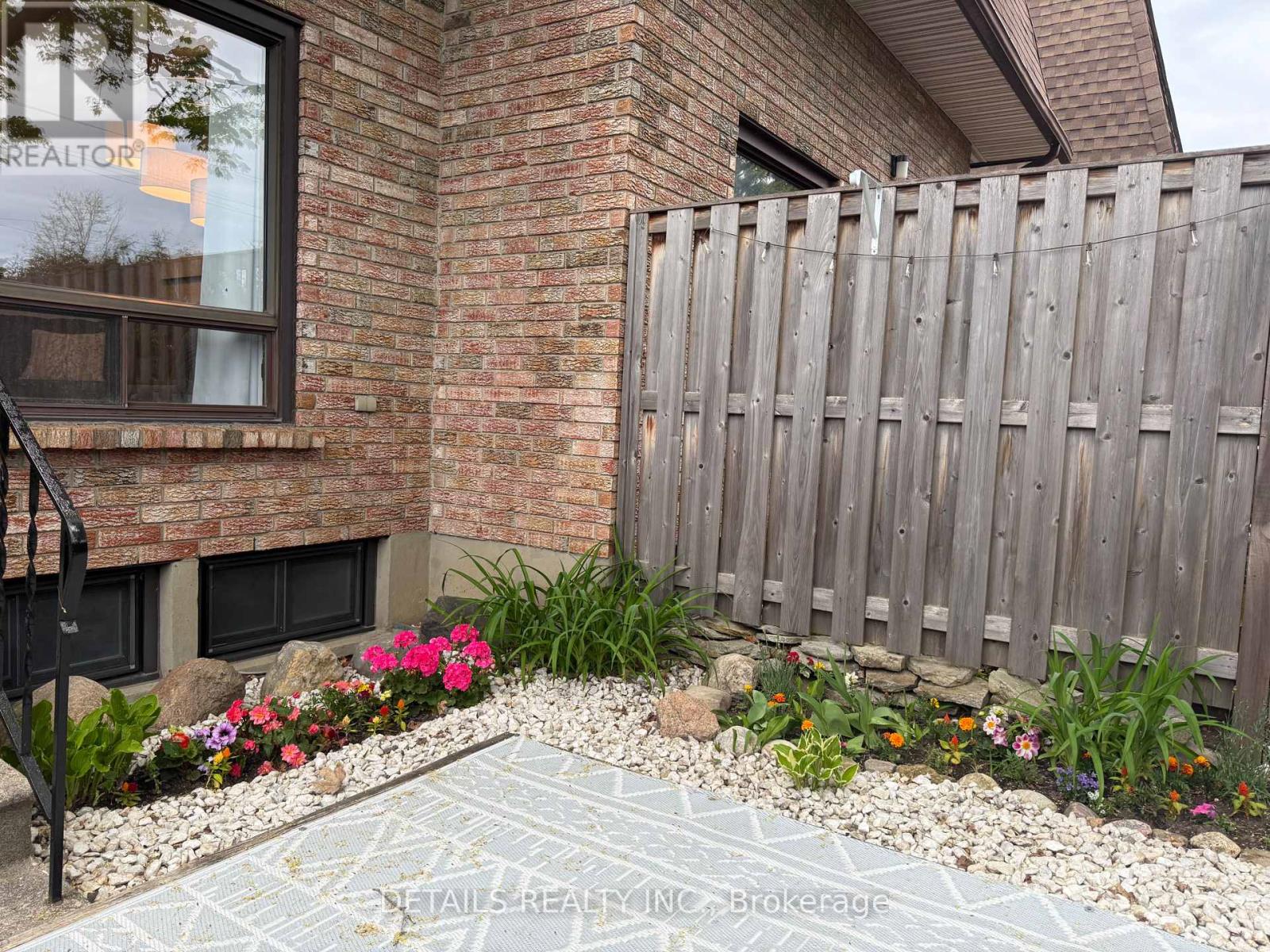 Property at 10 - 2 BERTONA STREET image 5