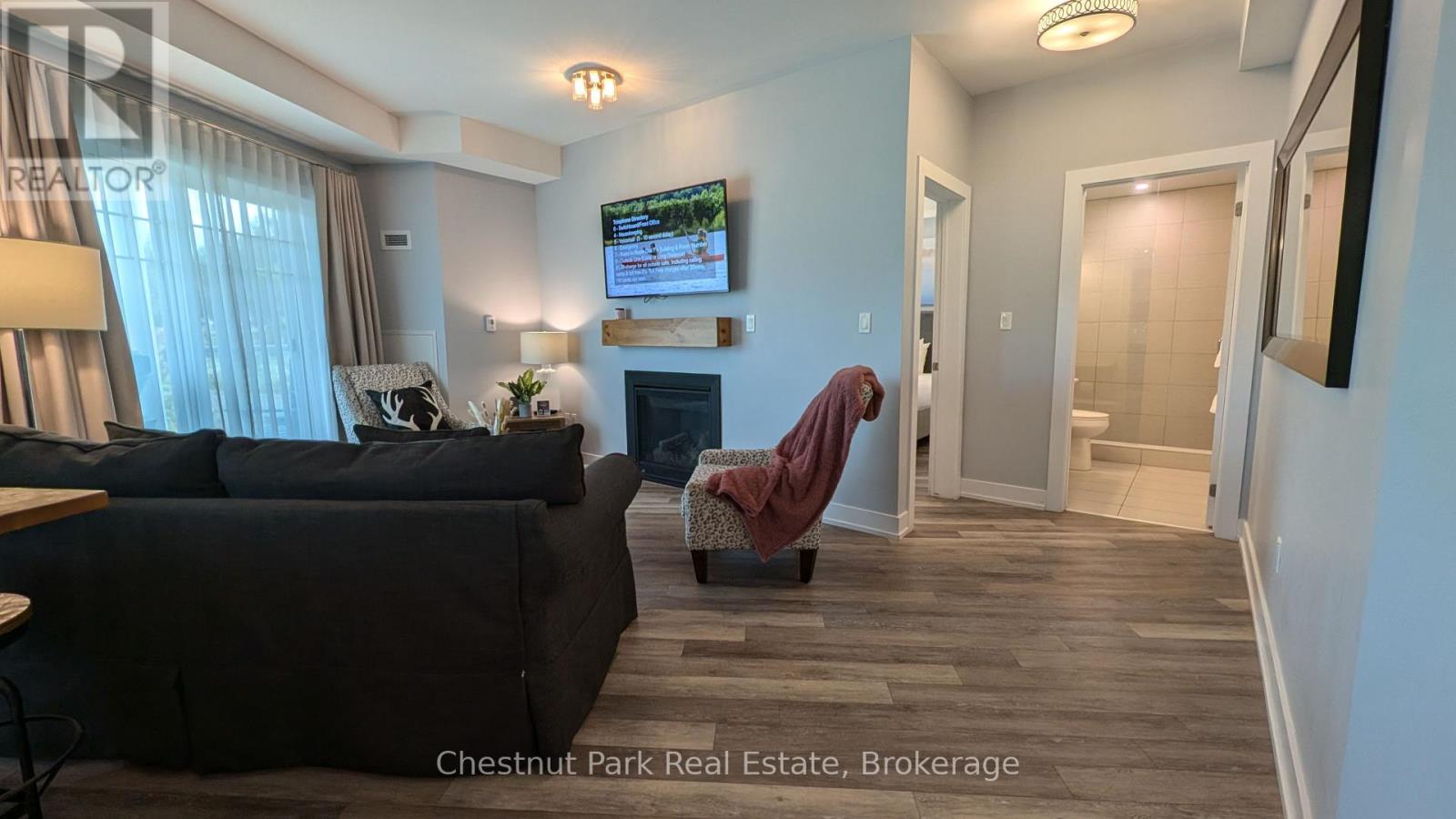 316 - 25 Pen Lake Point Road, Huntsville (Chaffey), Ontario  P1H 1A9 - Photo 7 - X12156133