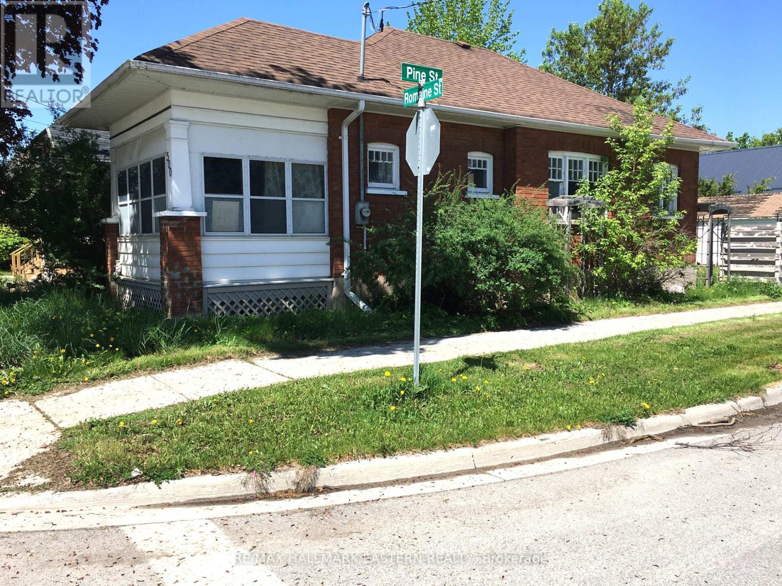 Property at 500 ROMAINE STREET image 4