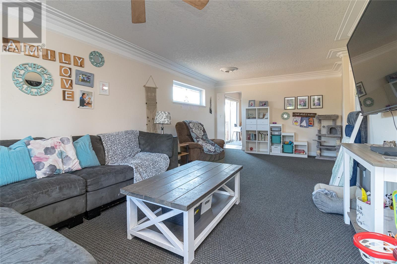 Property at 100 Burnett Rd image 3